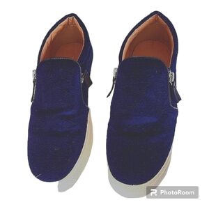 Volatile Blue Velvet Slip on Shoes size 7.5 loafers